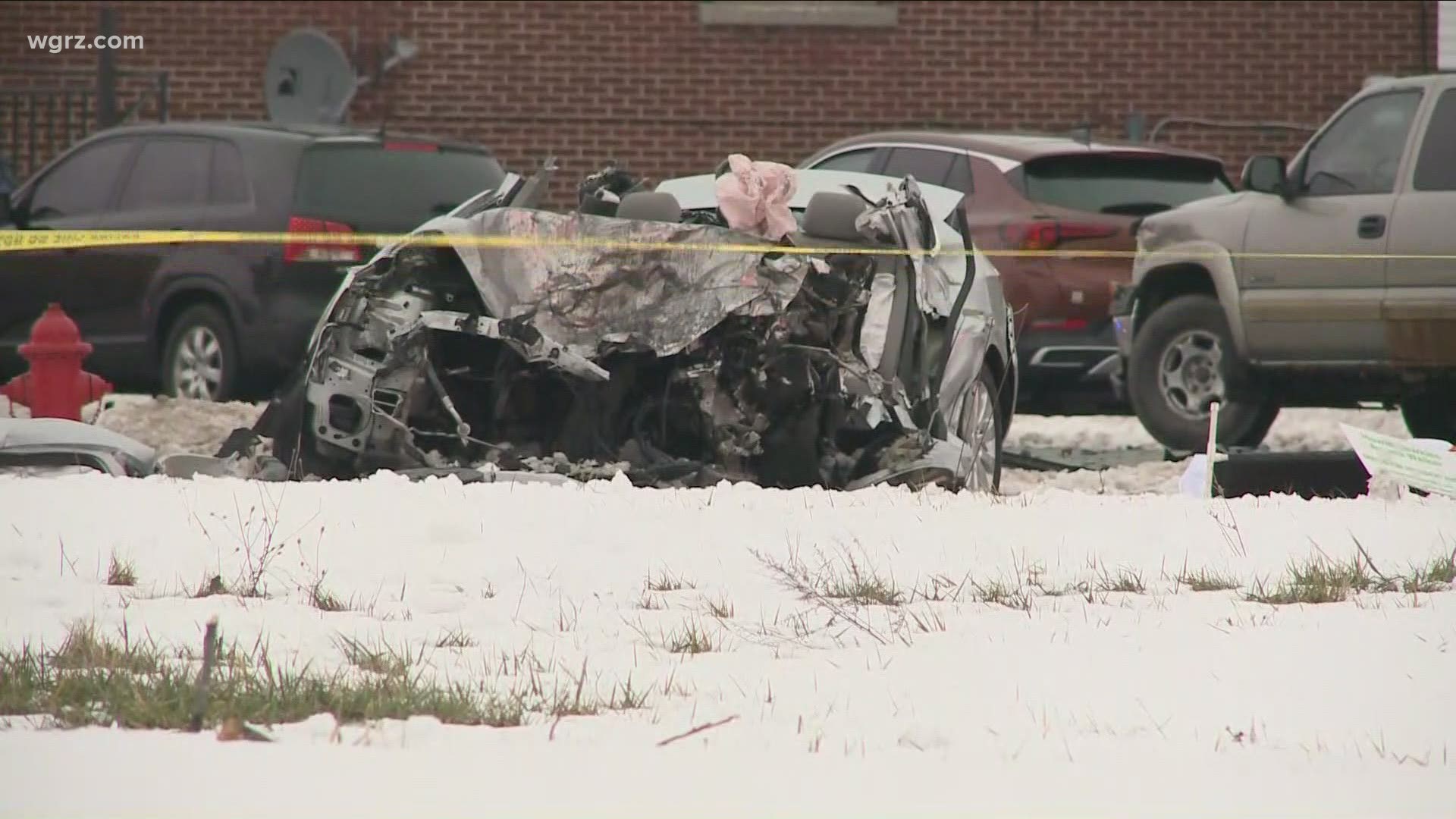 3 people killed in car crash on Genesee Street in Buffalo | khou.com