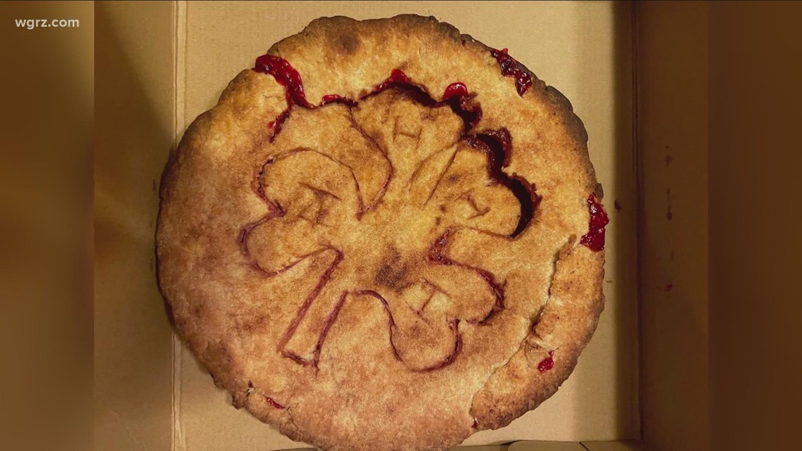Homemade pie sells for $4,000 at Wyoming County Fair 4-H auction - Vimarsana News