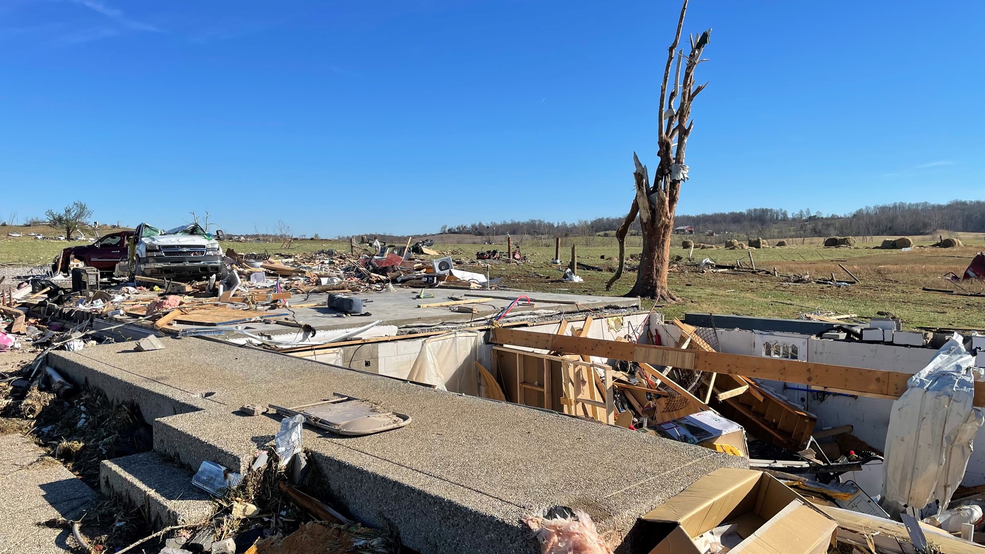 EF-4 tornado slammed Mayfield, Dawson Springs: NWS | khou.com