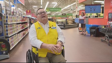 Walmart Greeter Serenades Veterans Customers Sing His Praises