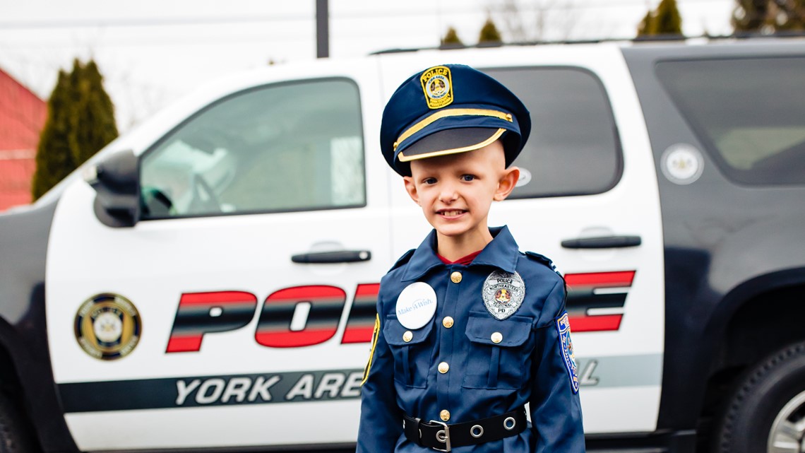 Mount Wolf boy gets wish granted, sworn in as a police officer - Vimarsana News