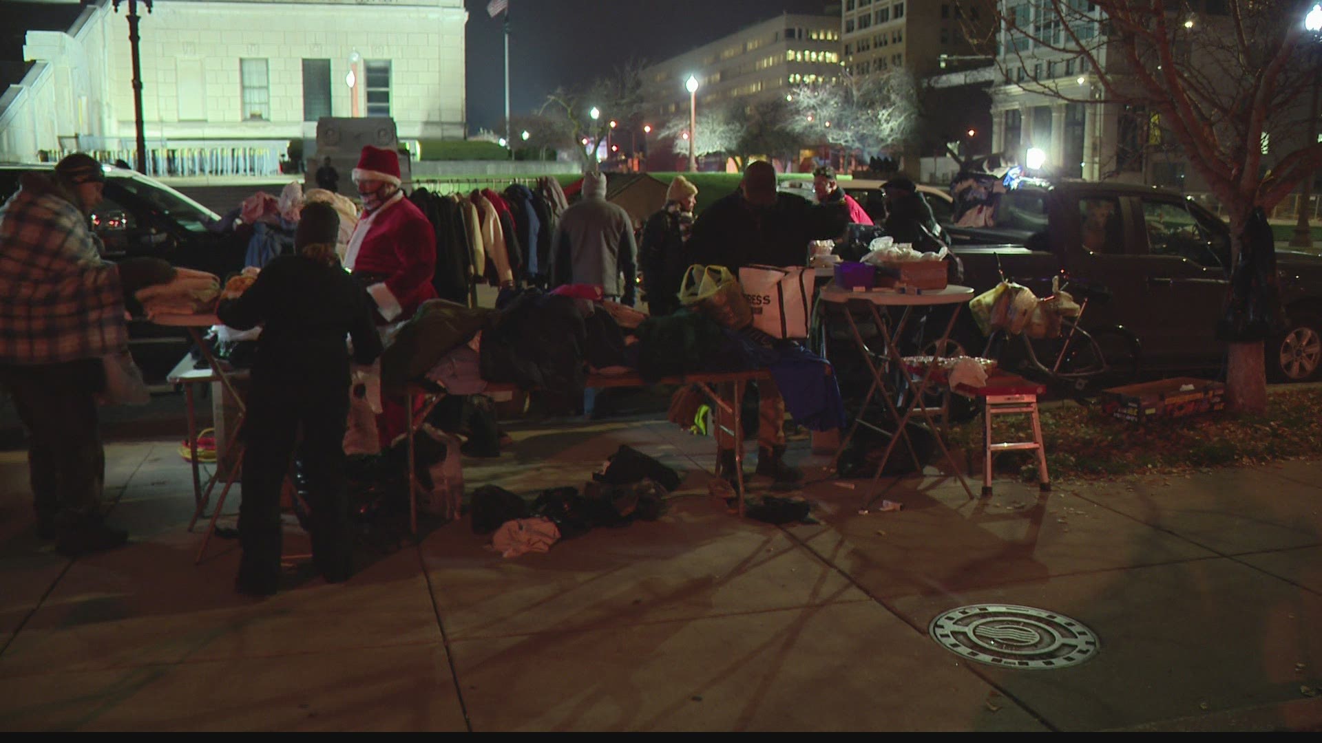 Annual 'Friends Giving Back' event provides hot food, warm ...