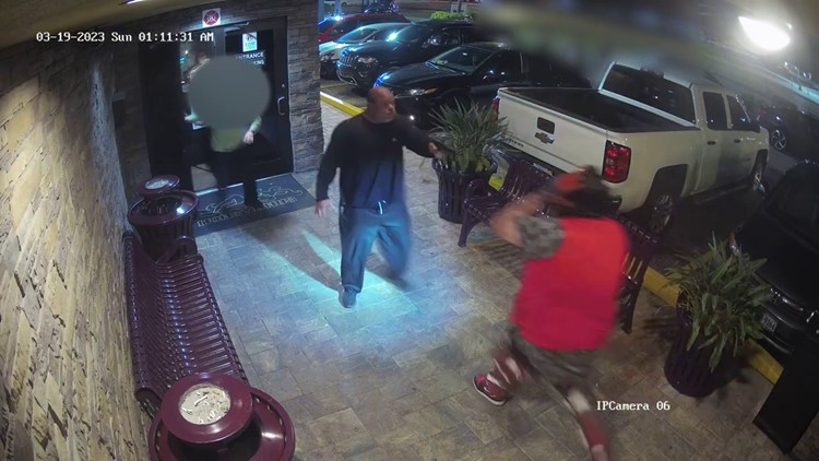 Florida bouncers take down devil-masked, armed man trying to get into club
