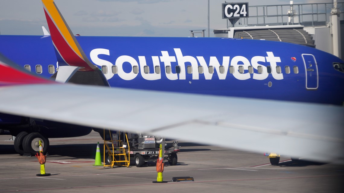 'Falling short' Southwest Airlines releases statement amid holiday flight cancellations