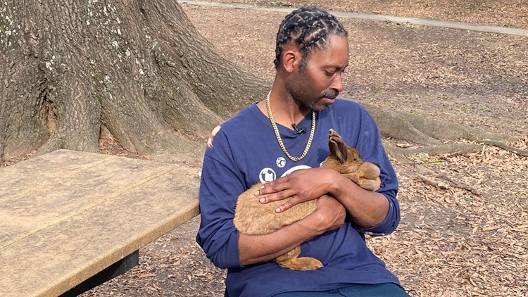 'She was with me everywhere' | Dad stays on streets with pet bunny as family experiences homelessness