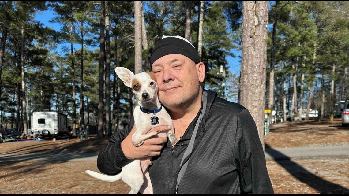Chewy menjawab keinginan sekarat pria Georgia: Untuk membantu anjingnya
